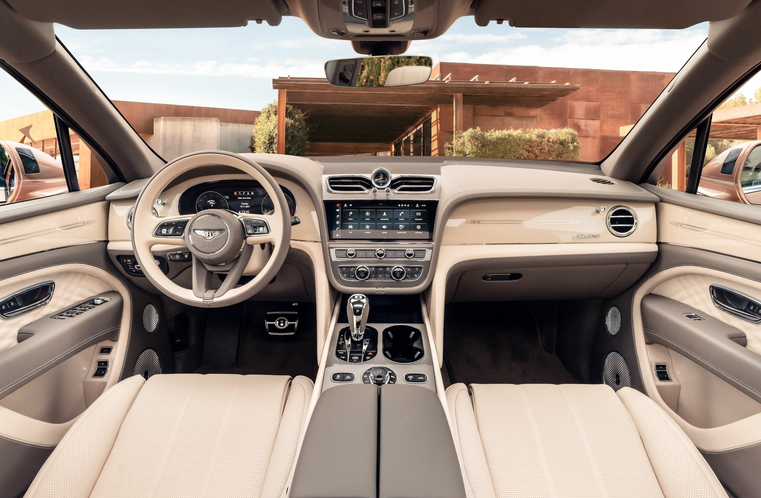 Bentley Bentayga Atelier Edition - Porcelain