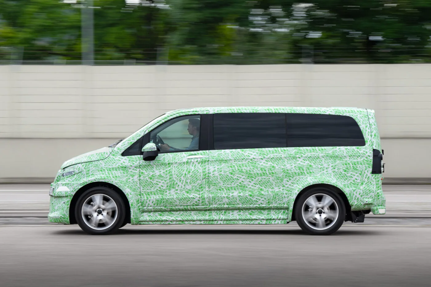 Mercedes-Benz VAN.EA prototype